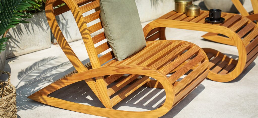 Curved Outdoor Lounge in Canadian Western Red Cedar — view 2